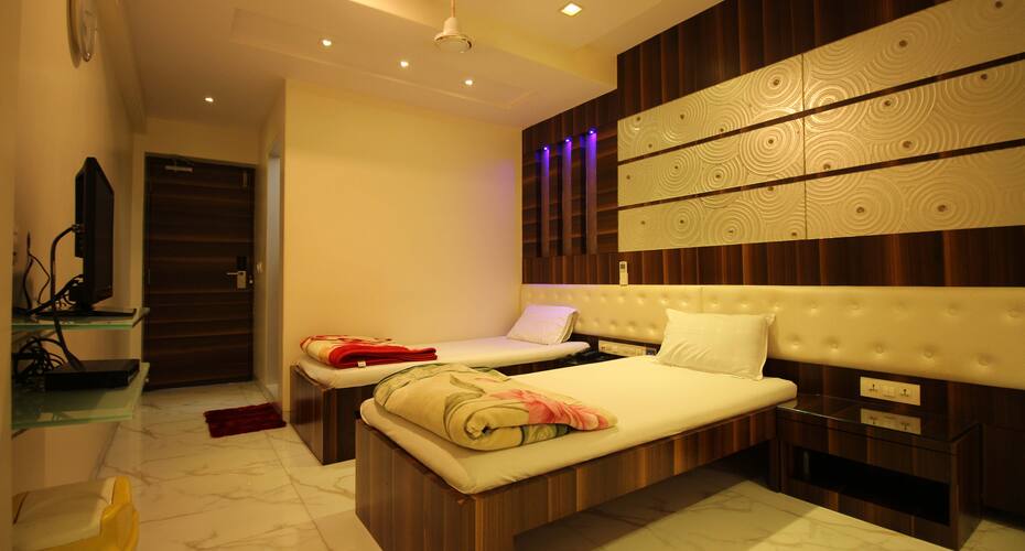 Hotel Shabnam, Mumbai 4